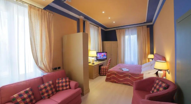 Трёхместный номер Grand Hotel Nizza Et Suisse