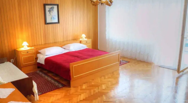 Ferienwohnung mit Terrasse, Забронировать Отель Цриквеница Приморско-Горанская жупания