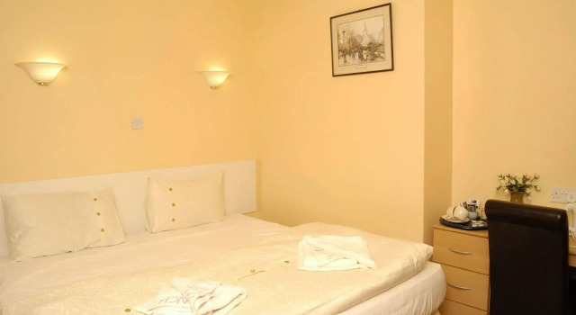 New Central Guest House, Забронировать Гостевой дом Отели Англии с завтраком, Завтраки