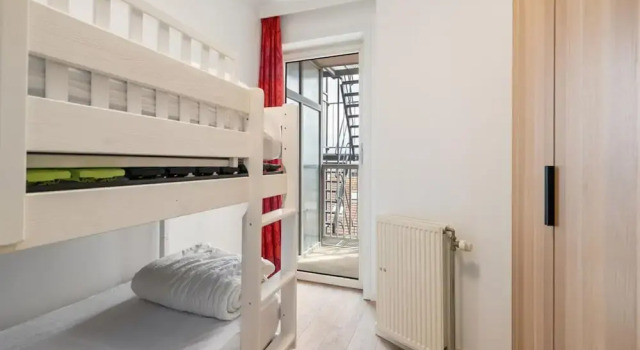 Flat in Knokke With Pier and Sea Views, Rezerwuj Apartament Hotele w Bruksela z parkingiem, Parking