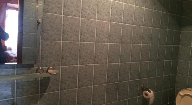 Pirveltsodebuli 66 House, Book Hotel Batumi 