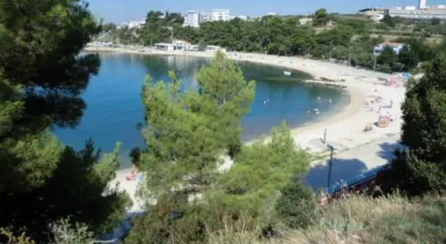 Angie's Gravel Beach Apartments, Prenota Appartamento Splitska 
