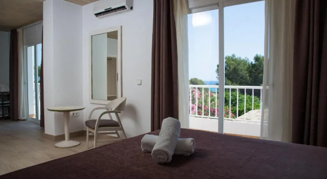 Люкс с видом на море Hotel Entre Pinos