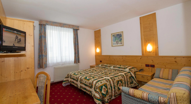 Sport Hotel Vittoria, Забронировать Отель Пассо-дель-Тонале Трентино-Альто-Адидже, рядом с Подъемник Колониа Виджили - Тонале