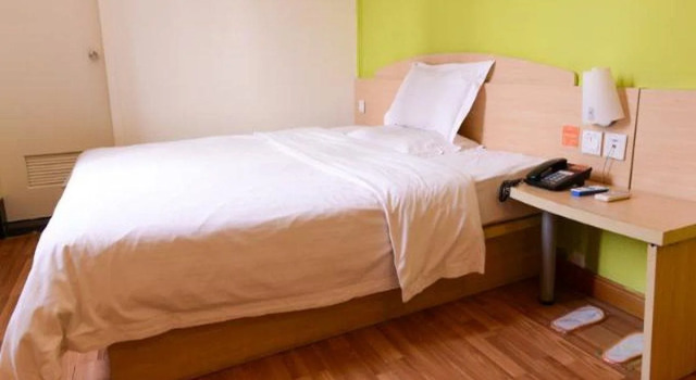 7Days Inn Shanghai Dabaishu, Varaa Hotelli Hongkou 