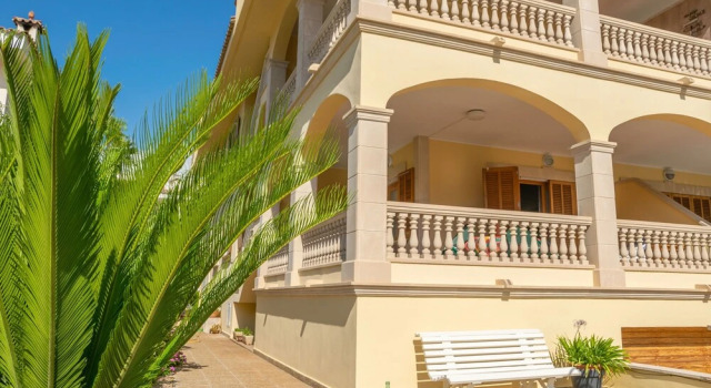 Llepol, Book Hotel Alcudia Majorca
