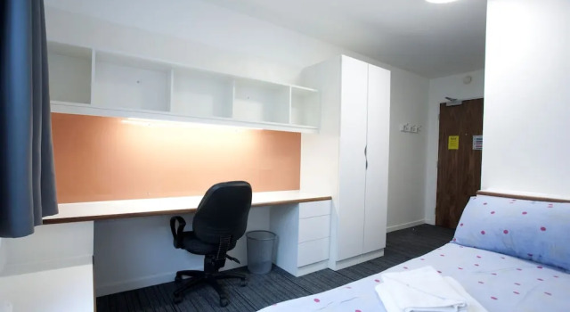 Номер Standard Turing College - University of Kent