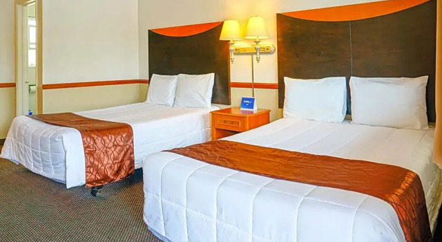 Run of House Town and Country Inn