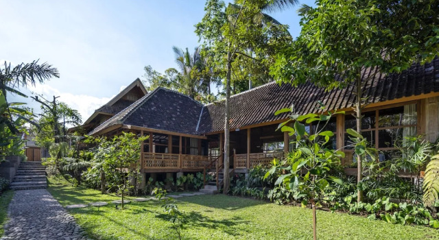 Бунгало Rumah Kayu Resort