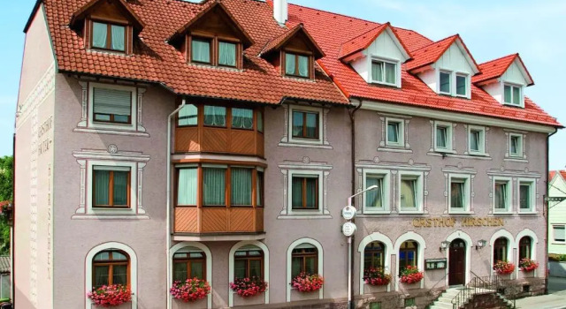 祖姆希尔施餐厅酒店, 预订 酒店 多瑙艾辛根 黑森林
