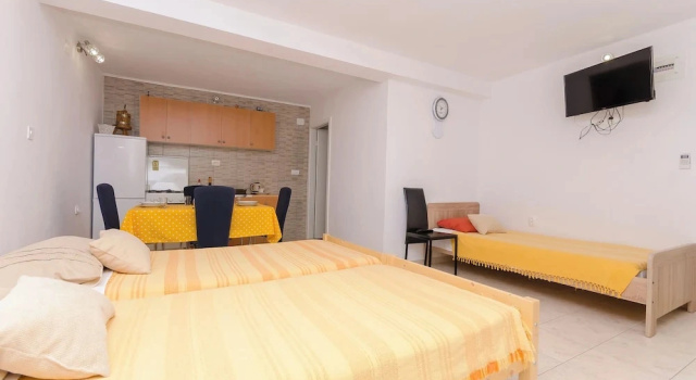 Студия Apartments Mila II