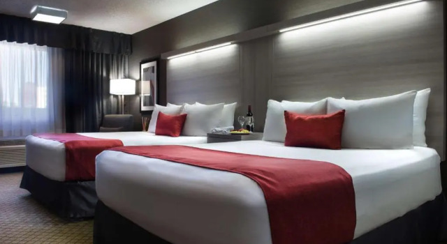 Четырёхместный номер Deluxe Best Western Plus Village Park Inn