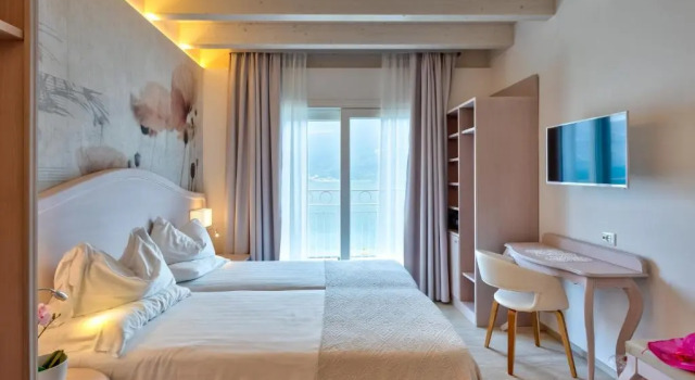 Номер Deluxe Hotel Riviera Panoramic Green Resort