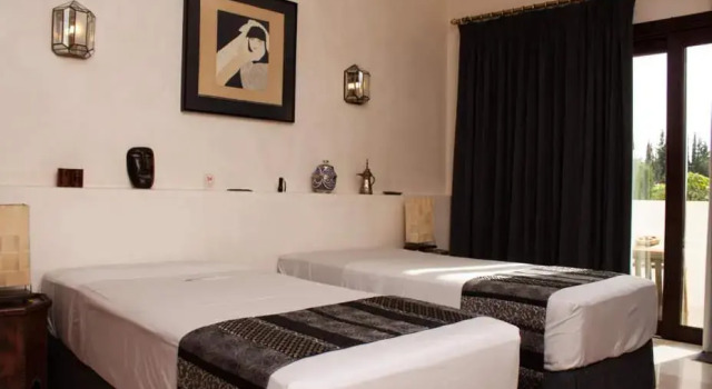 Полулюкс Hotel Villarocamar