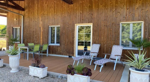 Апартаменты Chateau de Bellevue B&B et Appartements avec Piscine saisonal chauffée et Chambres partout climatisées
