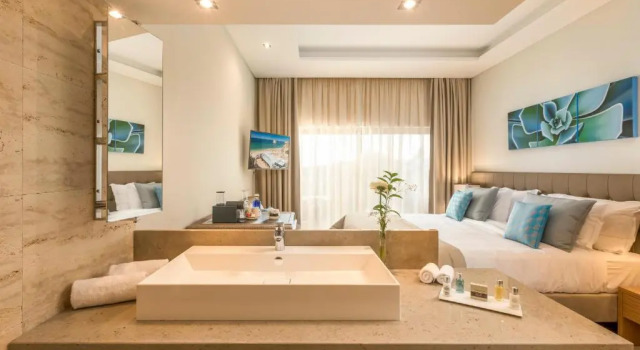 Двухместный номер Standard с видом на море Caneiros Luxury House & Suites