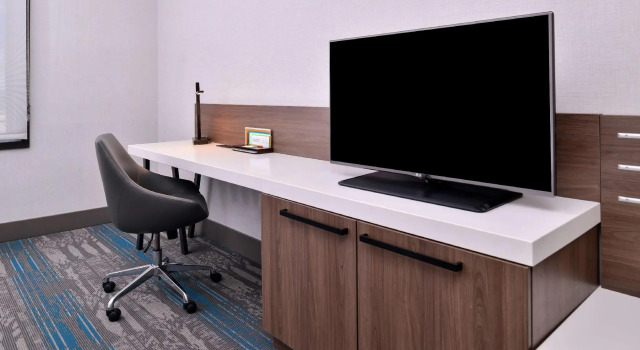 Четырёхместный номер Standard Hilton Garden Inn Salt Lake City Downtown