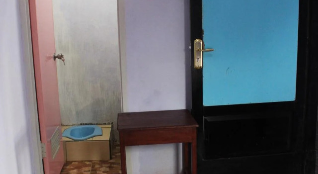 Randu Agung Maulida's Guest House, Book Guesthouse Hotels in Licin with Parking, Parking