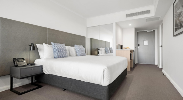 Номер Standard с балконом Oaks Toowoomba Hotel