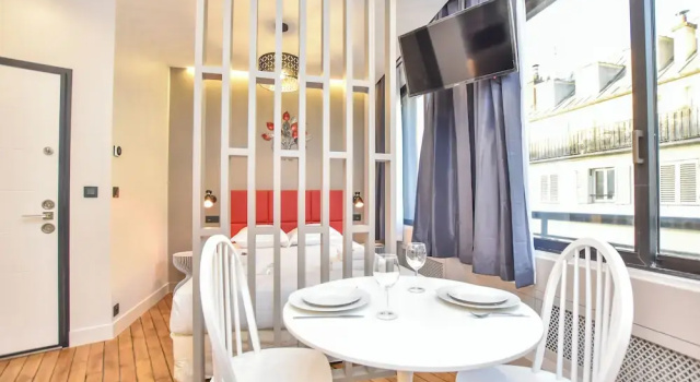 Студия Deluxe Residence Paris Helder