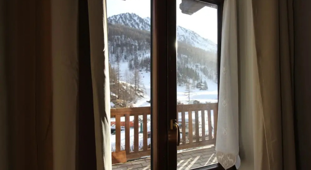 Четырёхместный номер Standard Hotel Al Foiron