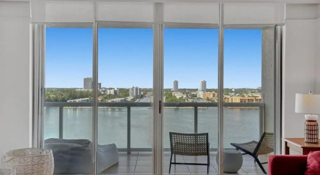 Апартаменты Le Petit Italie Water View 2 2 With Pool