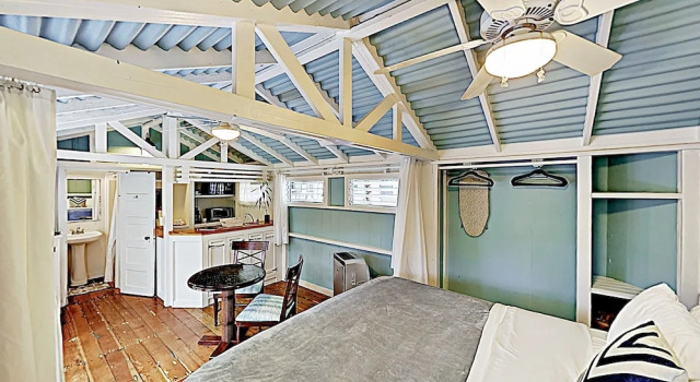 New Listing! Ohana Studio - Steps to Lanikai Beach cabin, Book Hotel Kailua Windward Coast