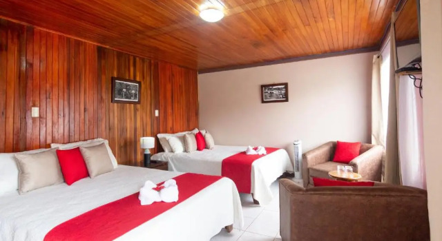 Номер Deluxe Nafre House B&B Monteverde