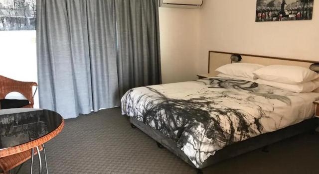 Двухместный номер Deluxe Wild Scotsman Motor Inn Gin Gin QLD