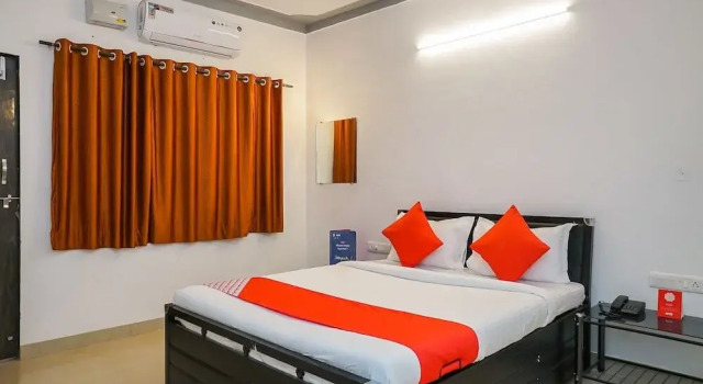 Royal Inn By OYO Rooms