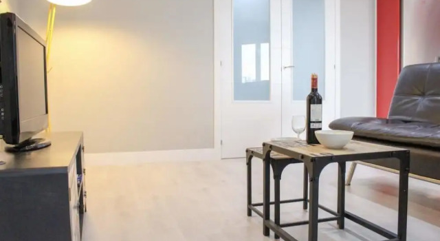 PUERTA DEL SOL Carretas APARTAMENTS & Rooms, Забронировать Апартаменты/квартира центр города Мадрид, рядом с Дом-музей Лопе де Вега