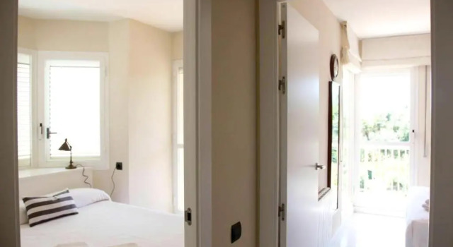 House with 4 bedrooms in Sitges with wonderful sea view shared pool furnished terrace, Забронировать Отель Отели Ситжес с парковкой, Парковка