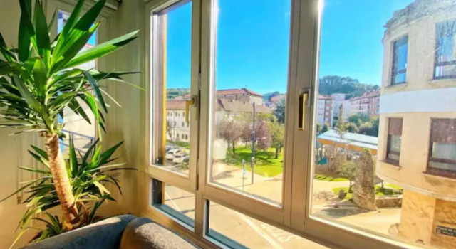 Moderno Dúplex para 3 en Centro de Bermeo con Wifi, Book Hotel Bermeo 