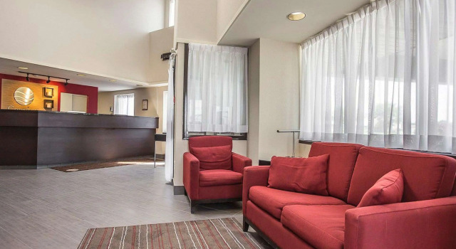 Comfort Inn Gatineau, Buchen Sie Hotel Hotels in Québec mit Parkplatz, Parkplätze