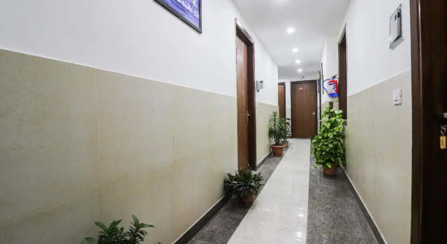 OYO 66577 Aakash Residency, Забронировать Отель Сакет Нью-Дели, рядом с Сад пяти чувств
