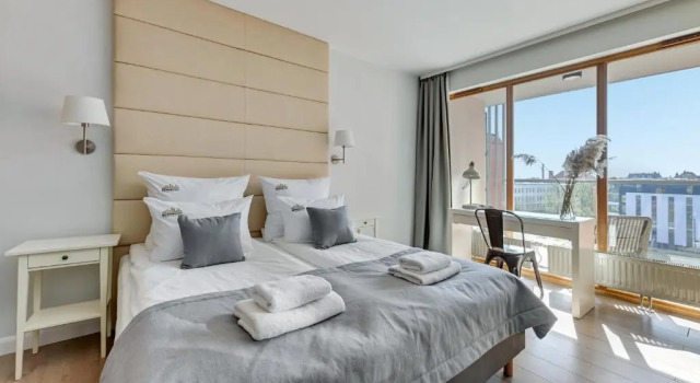 Семейный люкс Aura - Riverside & Parking by Downtown Apartments