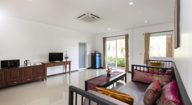 Апартаменты The Lantern Hostel and SPA
