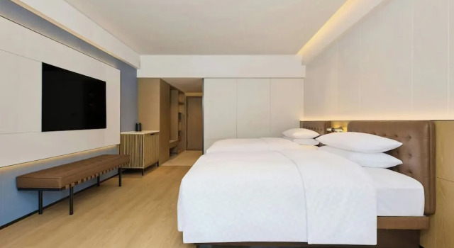 Четырёхместный номер Classic с видом на город Four Points by Sheraton Kunshan