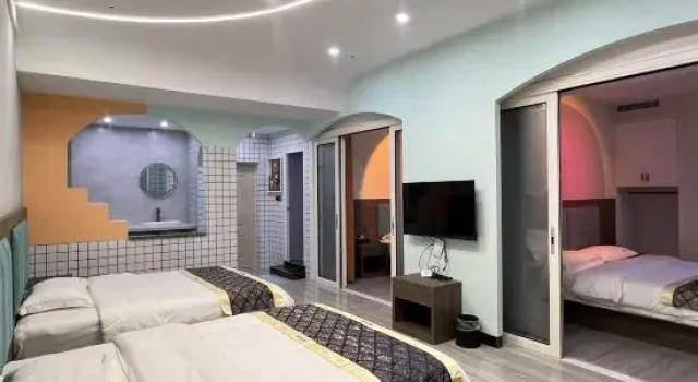 Люкс No.7 Mansion Light Luxury Seaview Hotel (Fangchenggang Sankuaishi Branch)