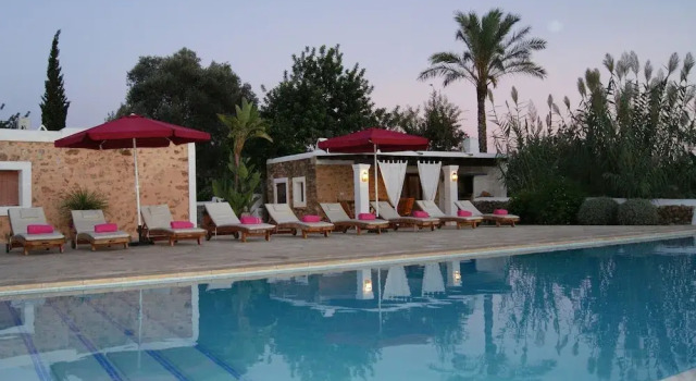 Villa with Traditional Architecture & Pool on Balearic Islands in San Lorenzo, Book Villa Hotels in Ibiza with a Pool, Swimming Pool
