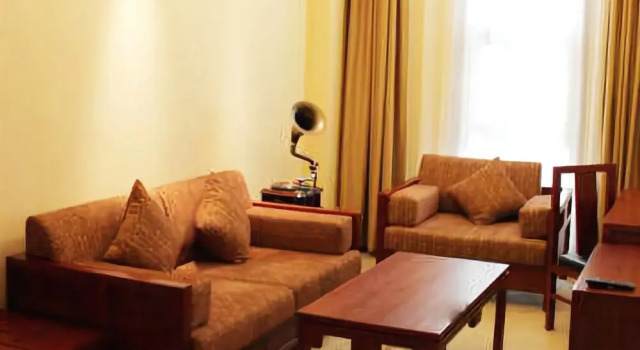 Jiangnanchun Hot Spring Resort Hotel, Buchen Sie Resort SPA-Hotels in Zhengzhou, SPA