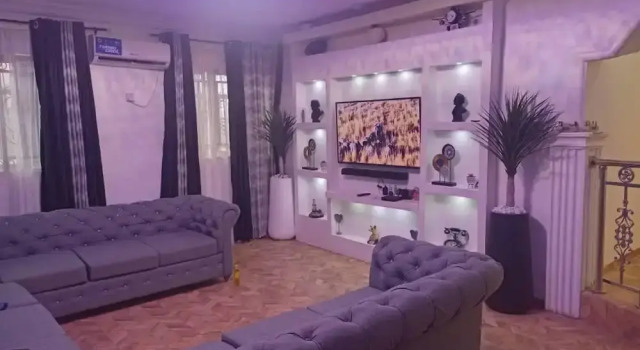 Captivating 3-bed House in Ibadan Oyo-state Nigeri, Prenota Casa vacanze Ville a Ibadan, Villa