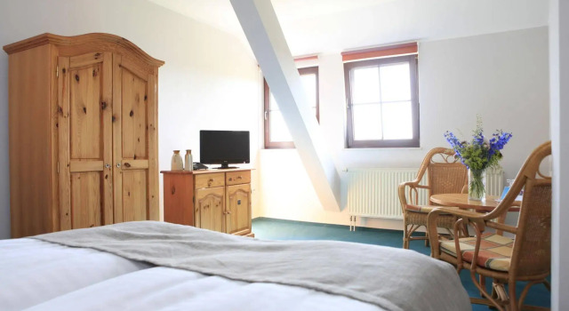 Reetdachhotel - Residenz am Ostufer, Забронировать Отель Рехлин Мюриц