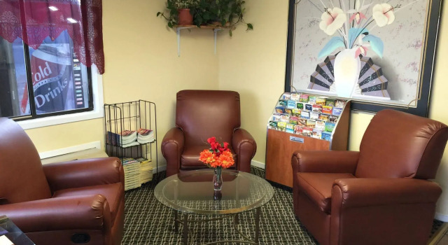 American Tudor Inn, Boek Motel Fort Eustis Virginia