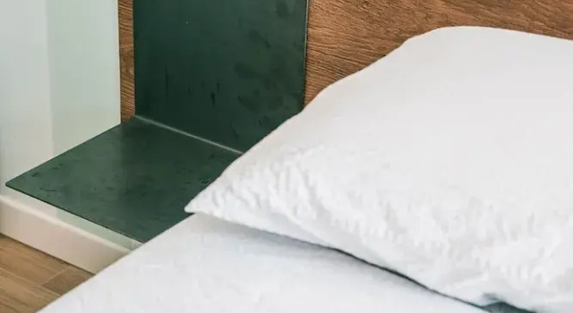 Люкс Comfort с балконом и с видом на горы Little House