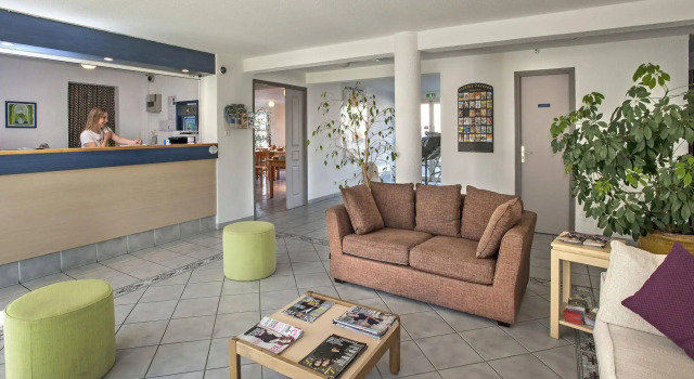 Deltour Hôtel Alès, Boek Hotel Alès Languedoc-Roussillon