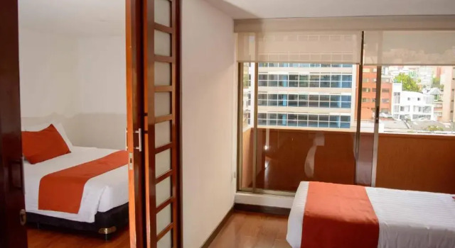 Трёхместный номер Comfort Hotel Confort 80 Zona Rosa By Hoteles Confort80