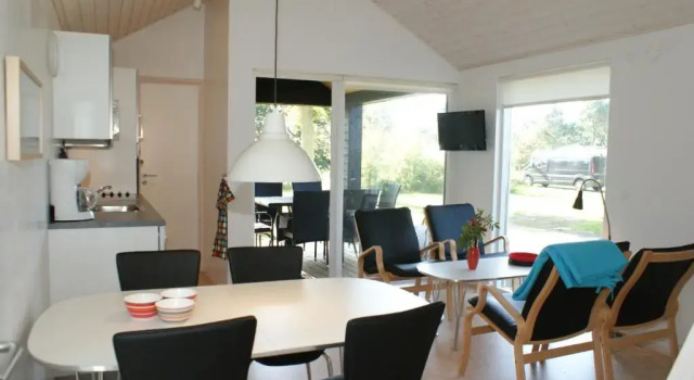Коттедж Læsø Camping & Hytteby