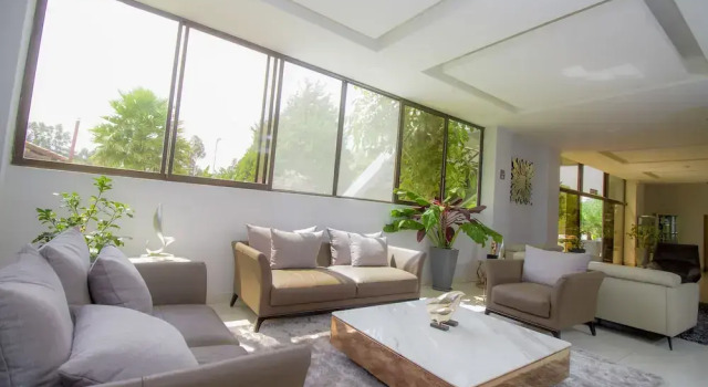 Hotel Regina Resort & Convenciones, Book Resort Hotels in Cochabamba with Parking, Parking