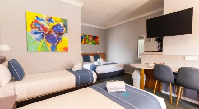 Двухместный номер Standard с видом на бассейн Midlands Motel